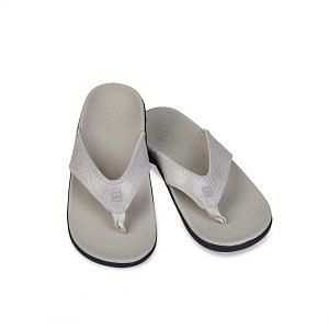 Yumi 2 flip flops with Arch Support, by Spenco Footwear.